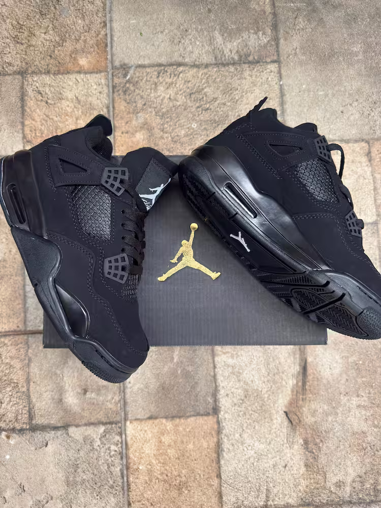 JORDAN RETRO 4