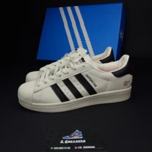 Adidas súper star Saravia