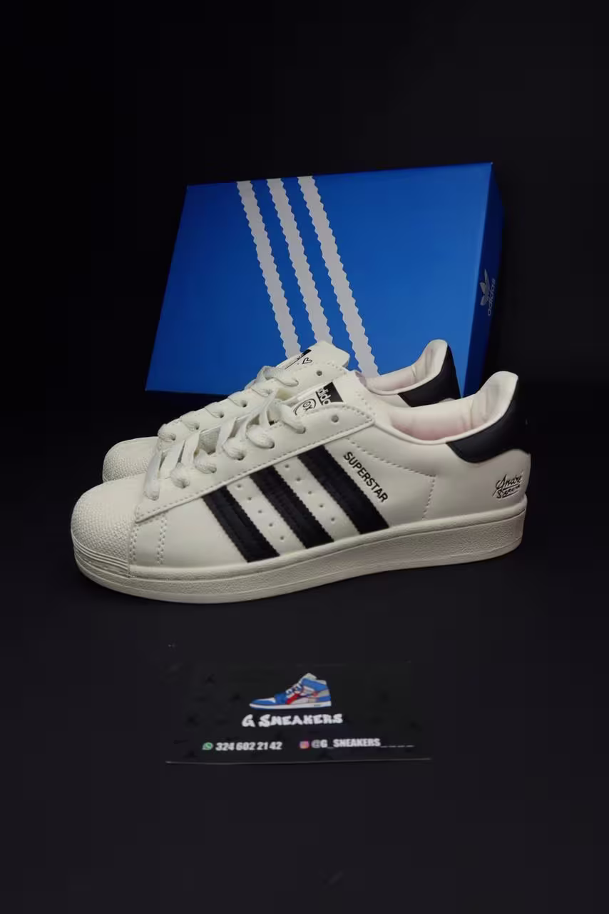 Adidas súper star Saravia