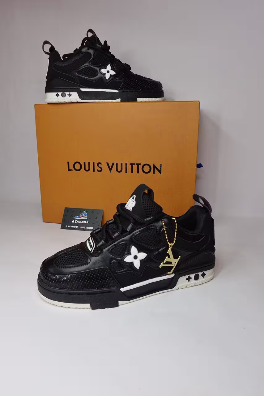 Louis Vuitton Negro flor Blanca